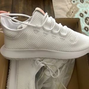 Adidas tubular shadow